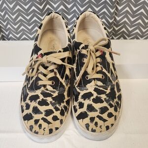 Bucket Feet Black and Tan Giraffe Print Sneakers Size 9